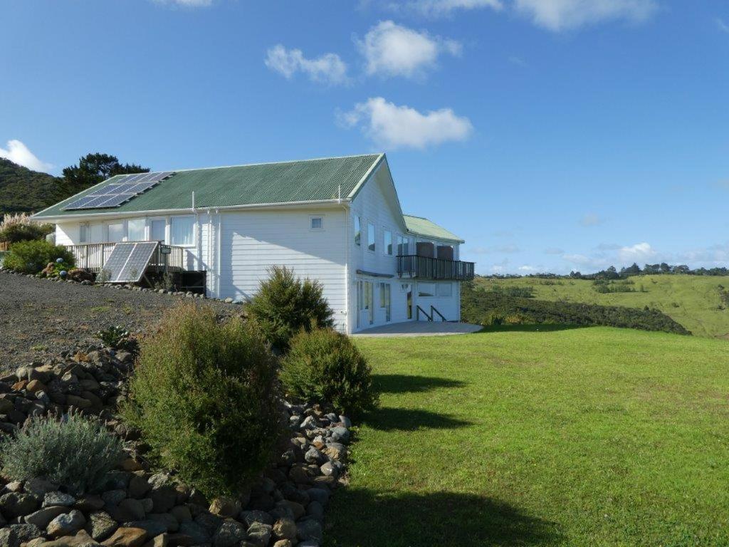 The Healthy Guesthouse Omapere Bagian luar foto
